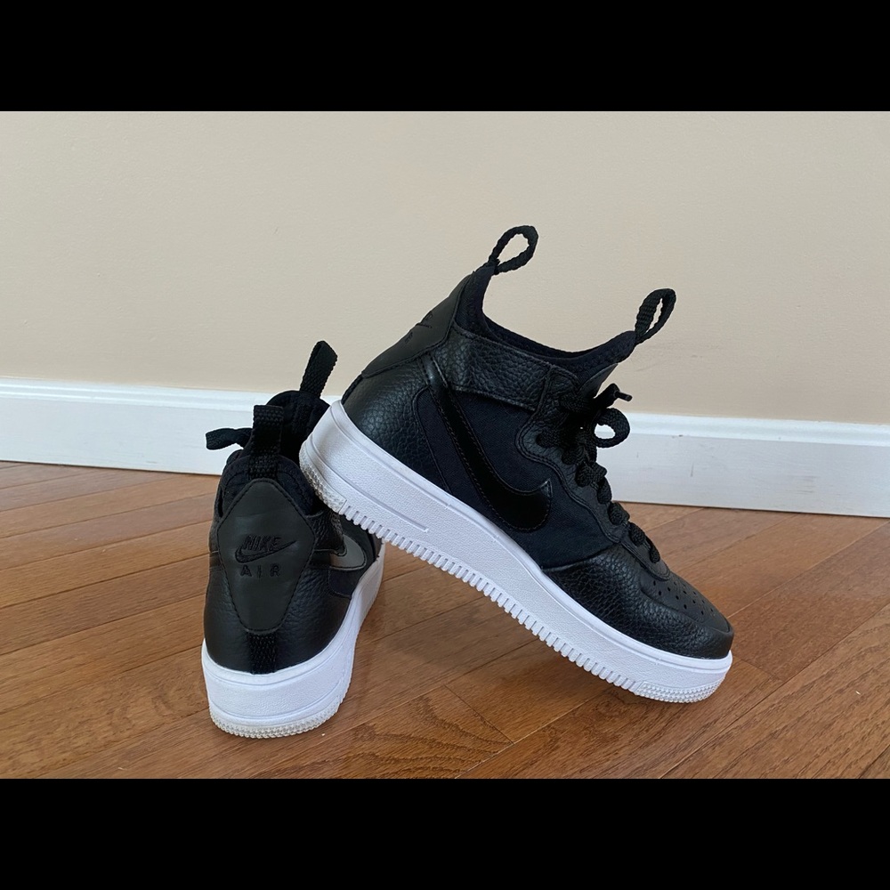 Nike Air Force 1 Ultraforce Sneakers